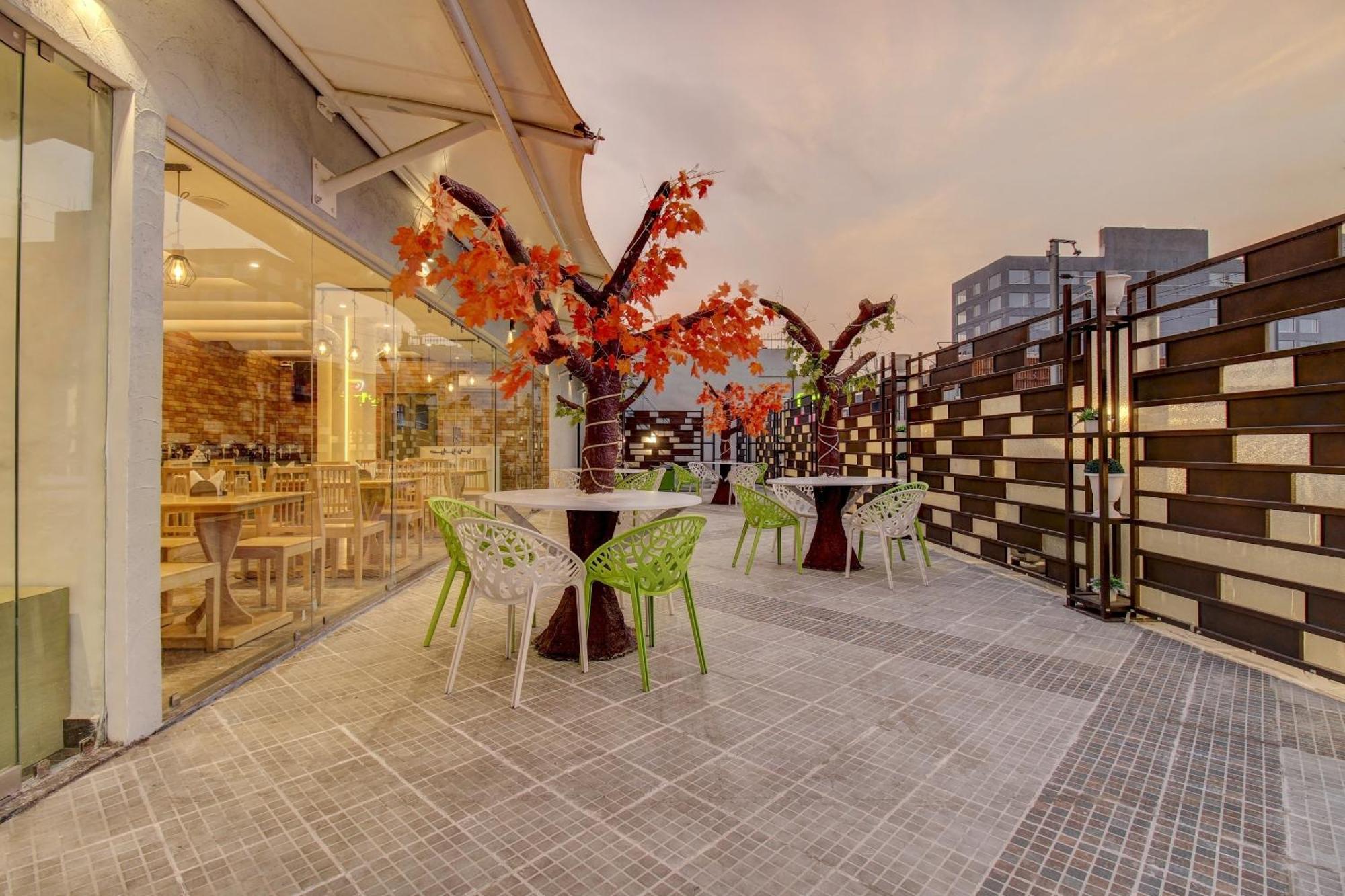 FabHotel Geetraj Lucknow Exterior foto