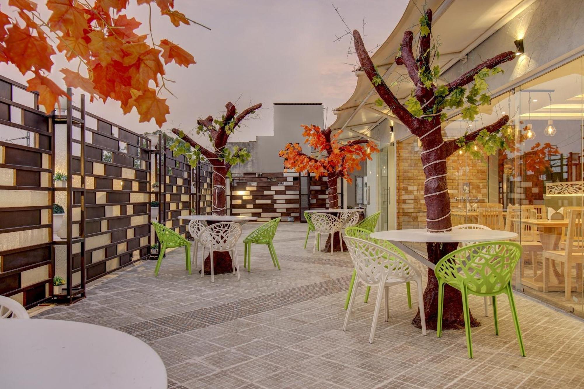 FabHotel Geetraj Lucknow Exterior foto